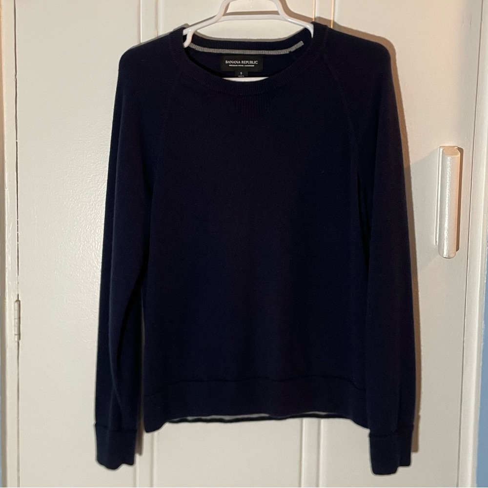 Dark blue banana republic cashmere sweater